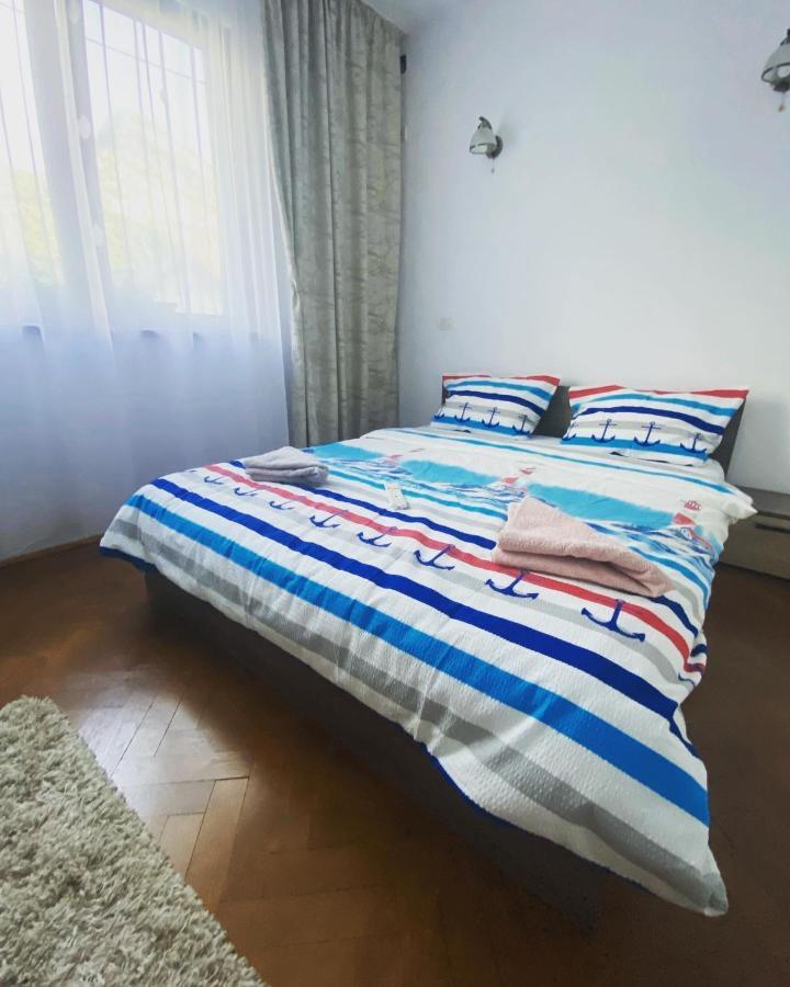 Gasthaus Vld Hotel Baile Herculane Ngoại thất bức ảnh